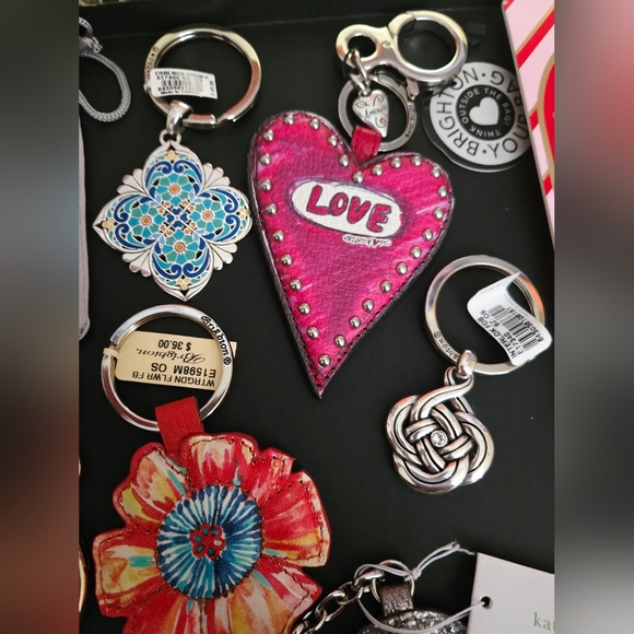 Choose A Keycharm, Receive An Extra Mystery Bag ❤️🩷❤️🩷 Valentine Show - Picture 6 of 15